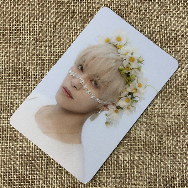 NCT YANGYANG [WayV 2023 Season's Greetings] Official Photocard, SMTOWN / Gift