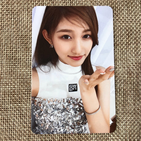 IVE LEESEO [After Like Starship Benefit] Official Photocard, Chu VER. A / Gift