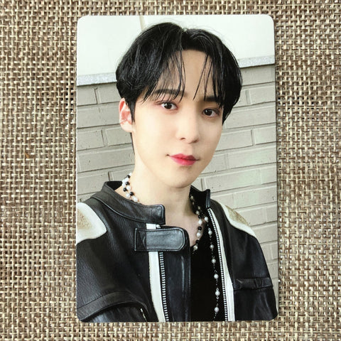 ATEEZ YUNHO [THE WORLD EP.1 : MOVEMENT] Official Photocard, Diary Ver / Gift