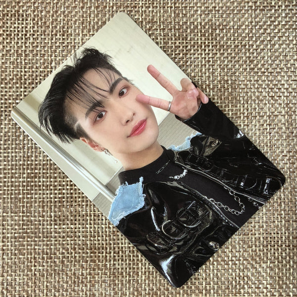 ATEEZ SEONGHWA [THE WORLD EP.1 : MOVEMENT] Official Photocard, Diary Limited /+G