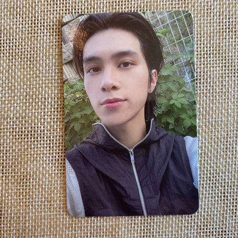 NCT HENDERY [UNIVERSE 2021] Official Photocard, Jewel WayV Photobook / Gift