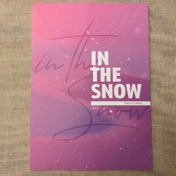 BTS V [ IN THE SNOW Exhibition Photobook CRESCENDO ] 44 pg, 21x29cm / New / Gift