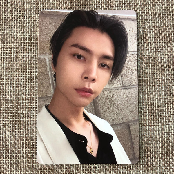 NCT 127 JOHNNY [ 2023 Season's Greetings ] Official Photocard / New / Gift