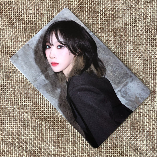 DREAMCATCHER HANDONG [ Apocalypse : Follow Us ] Official Photocard / New / Gift