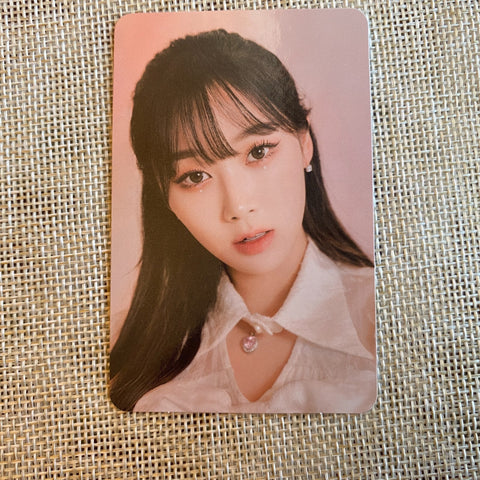 AESPA GISELLE [2022 Season's Greetings Alladin] Official Photocard / New / Gift