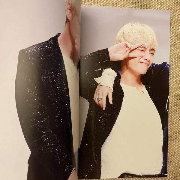 BTS V [ONE OF A KIND Exhibition Photobook] VELICITAS 180 pg, 21x29 cm / Gift