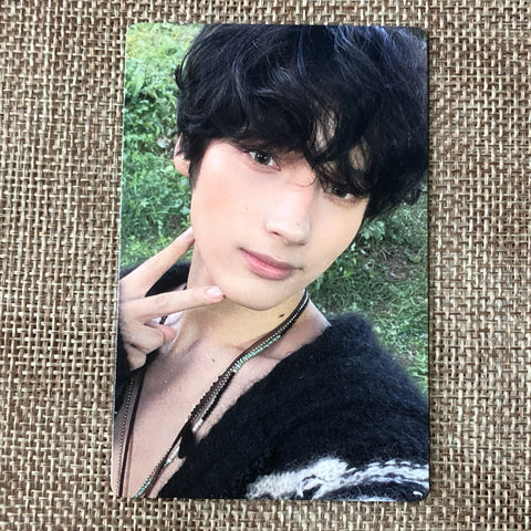 TXT HUENINGKAI [THE NAME CHAPTER TEMPTATION] Official Photocard, Daydream / Gift