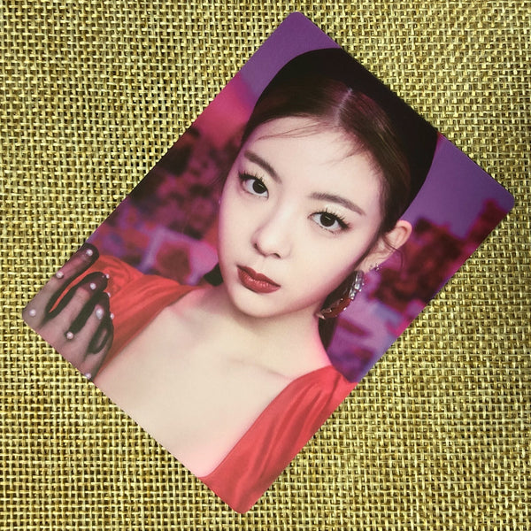 ITZY LIA [ GUESS WHO ] Official Special Photocard / New / Gift