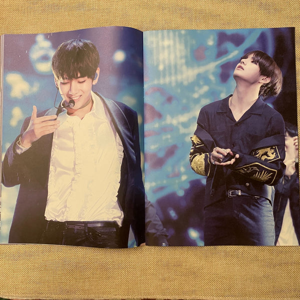 BTS V [ Romantic Blossom Exhibition Photobook ] 48 pg / New, Rare / Gift