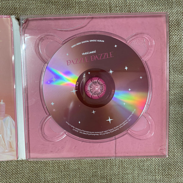 WEKI MEKI All Member SIGNED Promo Album Autographed [ Dazzle Dazzle ]  Used/+GFT