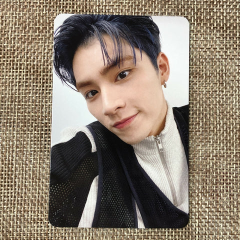 NCT 2021 XIAOJUN [UNIVERSE Photobook Ver.] Official Photocard, 3rd / New / Gift