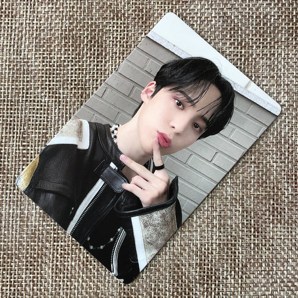 ATEEZ YUNHO [THE WORLD EP.1 : MOVEMENT] Official Photocard, Diary Ver / Gift