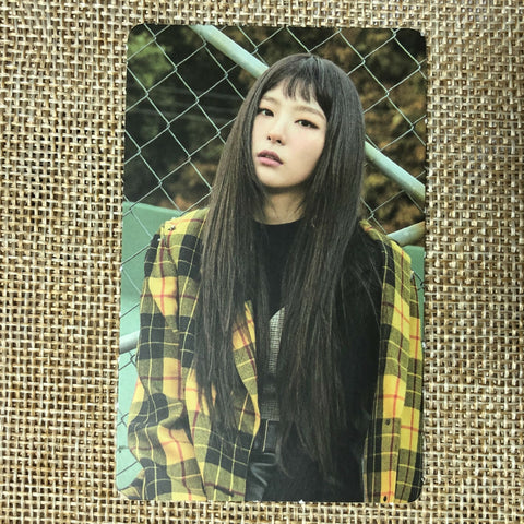 RED VELVET SEULGI [2018 Season's Greetings Calendar] Official Photocard / Gift