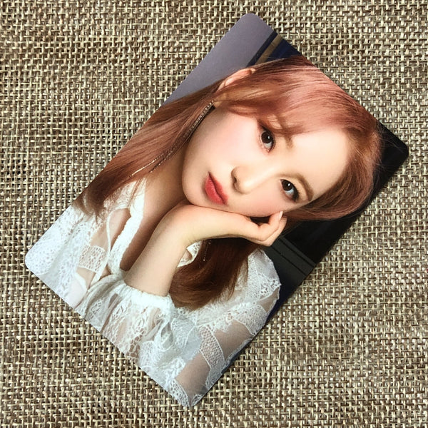 IZ*ONE CHAEYEON [ ONEIRIC THEATER ] Official Photocard / New / Gift