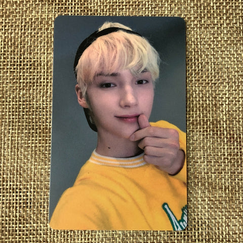 TXT HUENINKAI [FIGHT OR ESCAPE] Official Photocard, Soundwave Lucky Draw / Gift