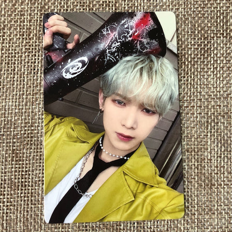 ATEEZ YEOSANG [THE WORLD EP.1 : MOVEMENT] Official Photocard, Diary Ver. / Gift