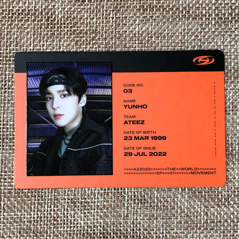 ATEEZ YUNHO [THE WORLD EP.1 : MOVEMENT] Official ID Photocard, Z Ver. / Gift