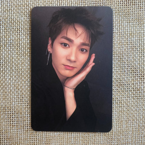 NU'EST W ARON #2 [ WAKE, N ] Official Photocard / New, Rare / Gift