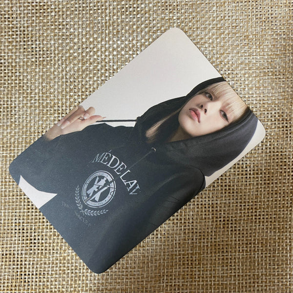 BLACKPINK LISA #1 [ADLV Acme De La Vie Signature] Official Photocard / Gift