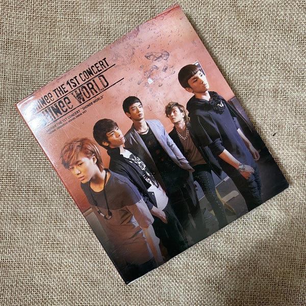 SHINEE [The 1st Concert SHINEE WORLD] CD Set, 2 Discs + Photobook / Good / Gift