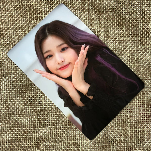 IZ*ONE WONYOUNG #2 [1st Concert EYES ON ME in Seoul] Official Photocard / Gift