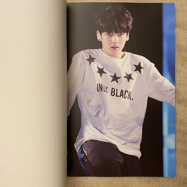BTS JUNGKOOK [2019 Happiness] Photobook The Moonboy, 72 pg 21x29cm / New / Gift