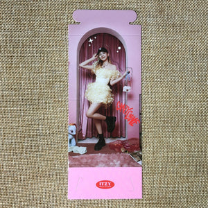 ITZY LIA [CRAZY IN LOVE] Official Standing Card Photocard, 1st Album / Gift