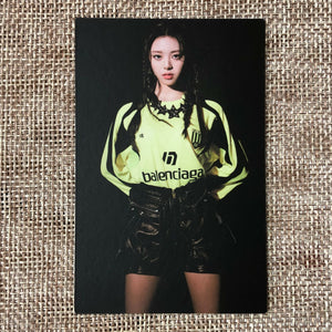 ITZY YUNA [ GUESS WHO ] Official Hidden Photocard, 4th Mini / New / Gift