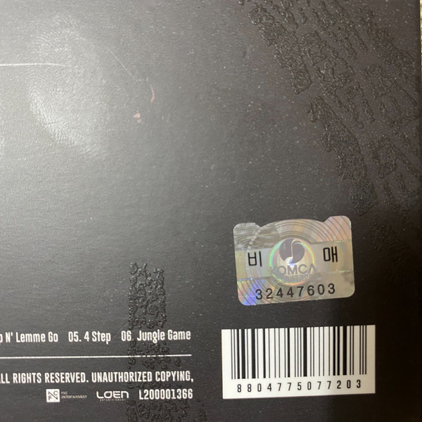 SF9 [Burning Sensation] Signed Promo Album / CD+Photobook+PC / Autographed / Rar