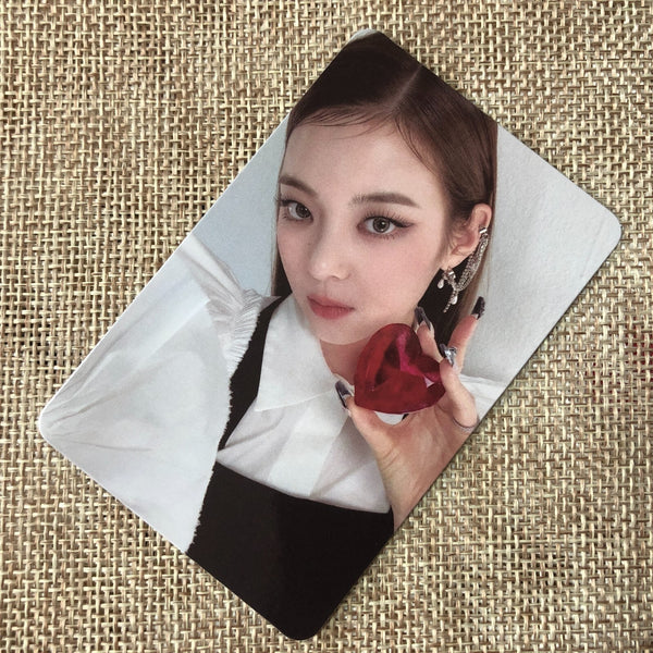 ITZY LIA #2 [ CHECKMATE ] Official Photocard / New / Gift
