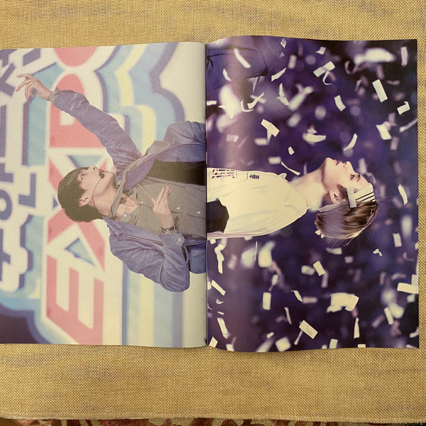 BTS V [ Romantic Blossom Exhibition Photobook ] 48 pg / New, Rare / Gift