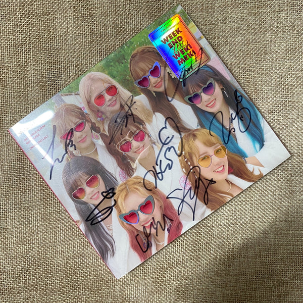 WEKI MEKI All Member SIGNED Promo Album Autographed Full Set [ WEEK END ] +Gift