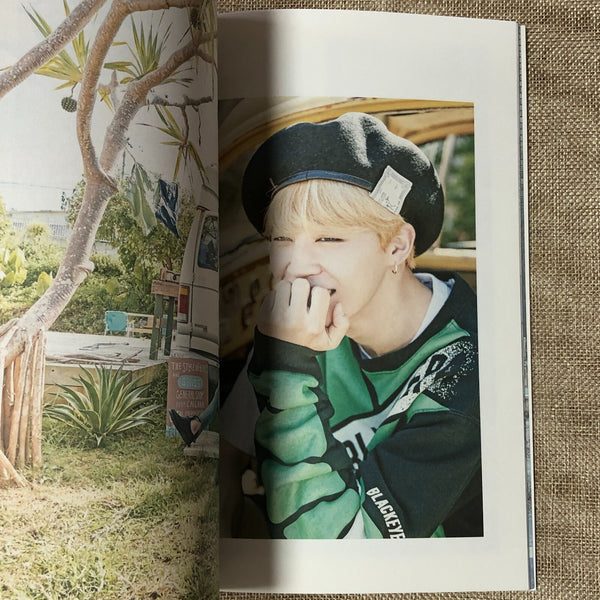 BTS [ 2018 Season's Greetings ] Official Diary Book Photobook / New, Rare / Gift