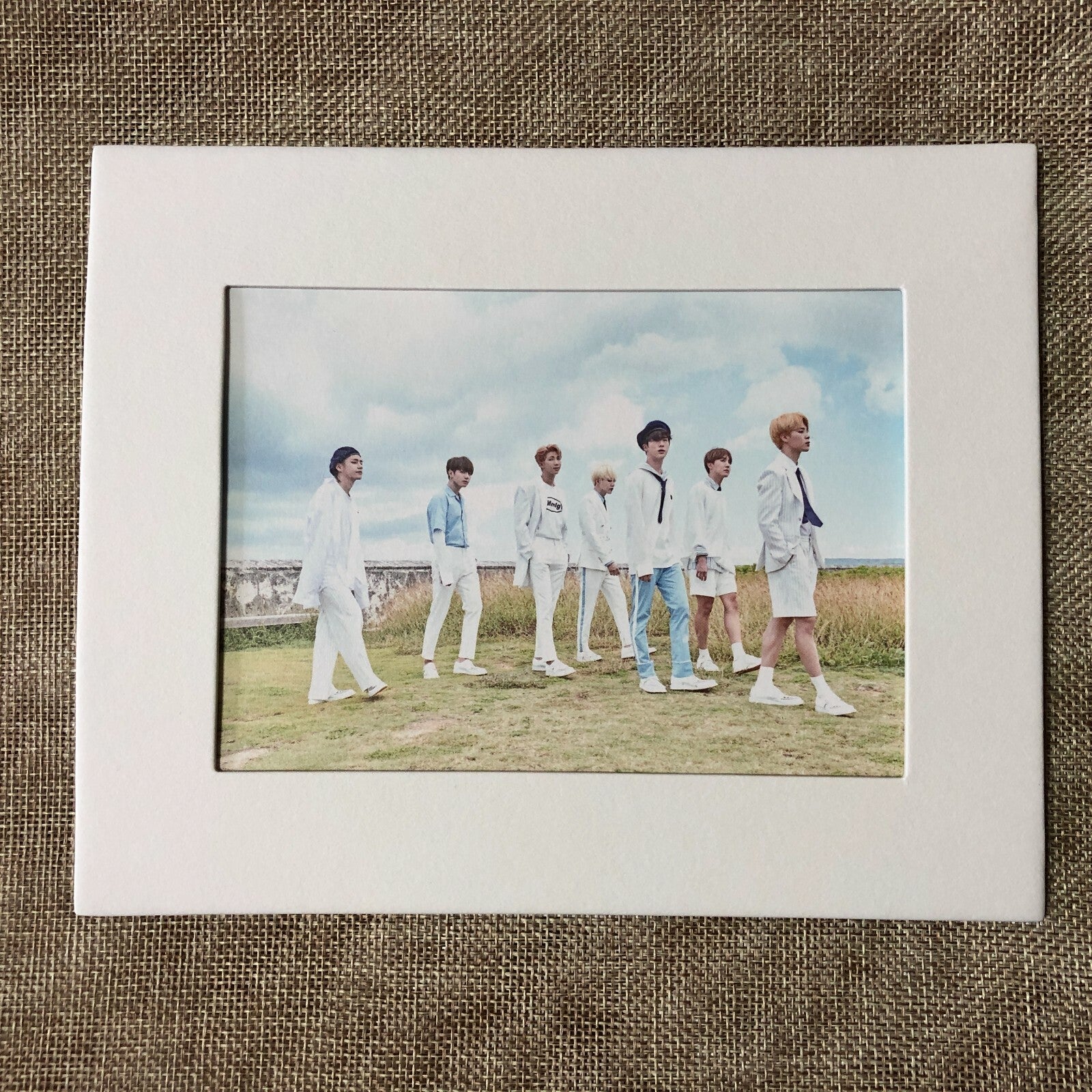 BTS GROUP [2018 Season's Greetings] Official Limited Postcard + Paper Frame /+G