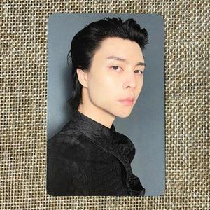NCT 127 JOHNNY [FAVORITE] Official Photocard, 3rd Repackage CLASSIC Ver / Gift
