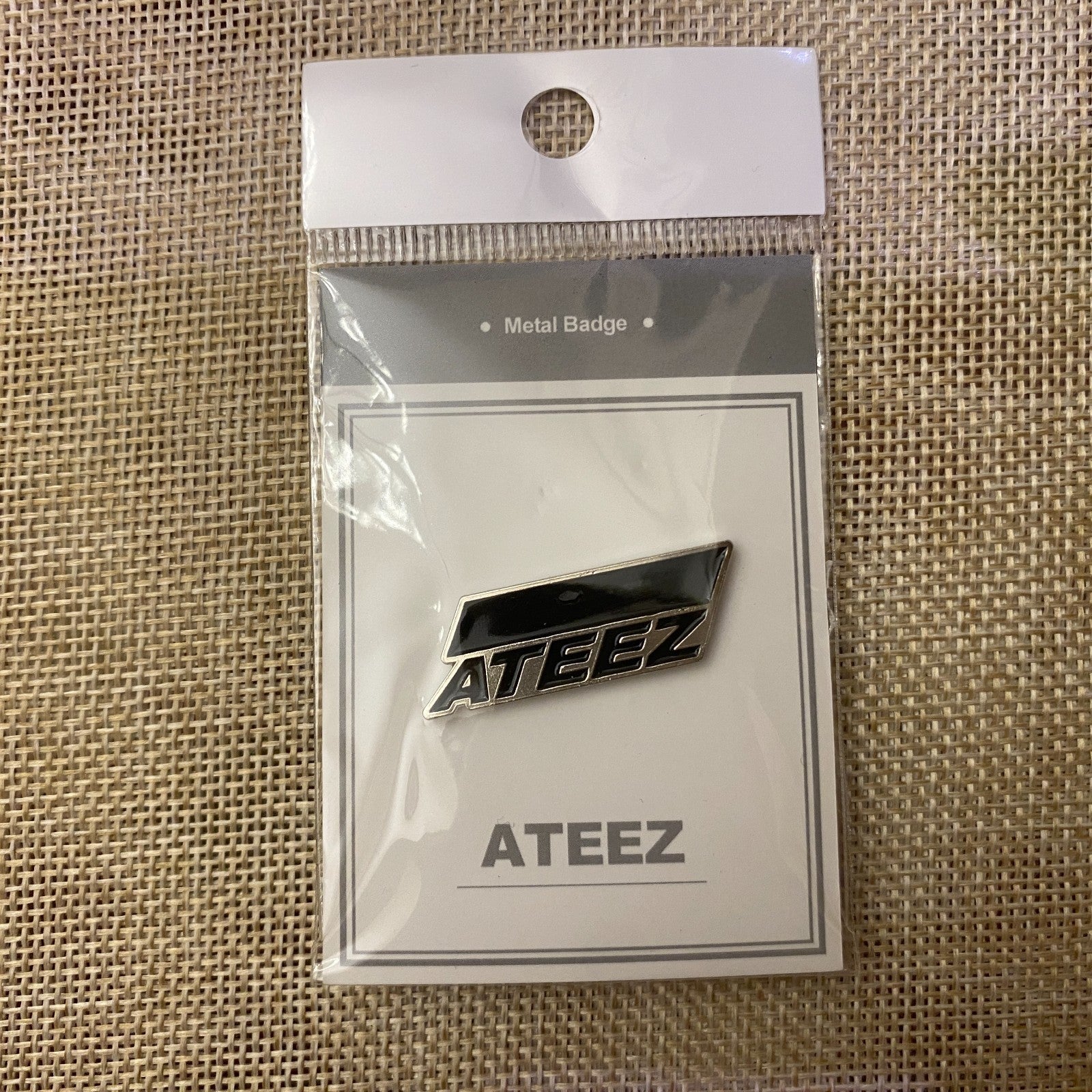 ATEEZ  [ Logo Metal Pin Badge ] Official Goods / New, Rare / +Gift