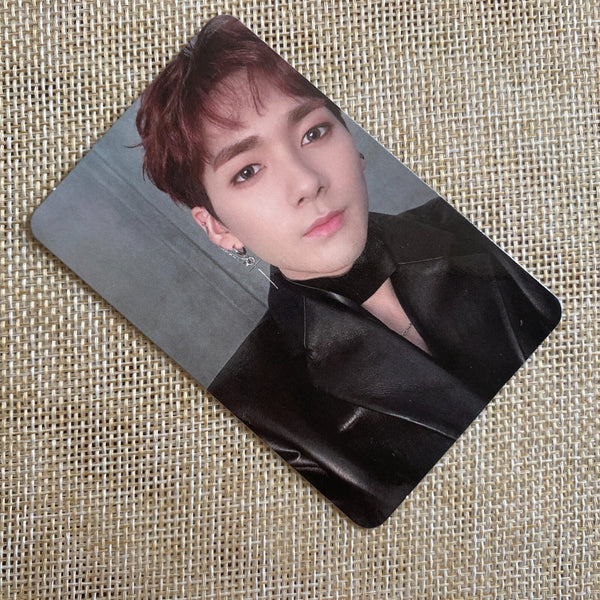 NU'EST ARON #5 [ Happily Ever After ] Official Photocard / New, Rare / Gift