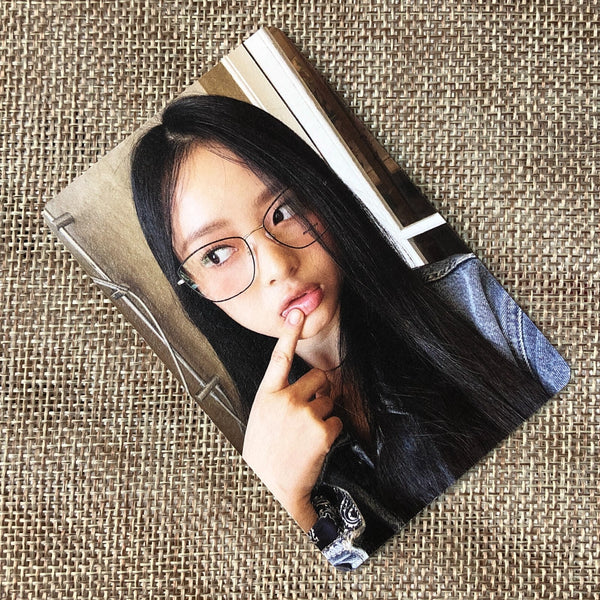 NEWJEANS HANNI #2 [ 1st EP NEWJEANS ] Official Photocard, Bluebook / New / Gift