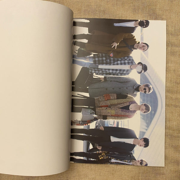 BTS V [ 2017 Chocolate-box Exhibition ] Photobook, Visual Shock 64 pg / Gift