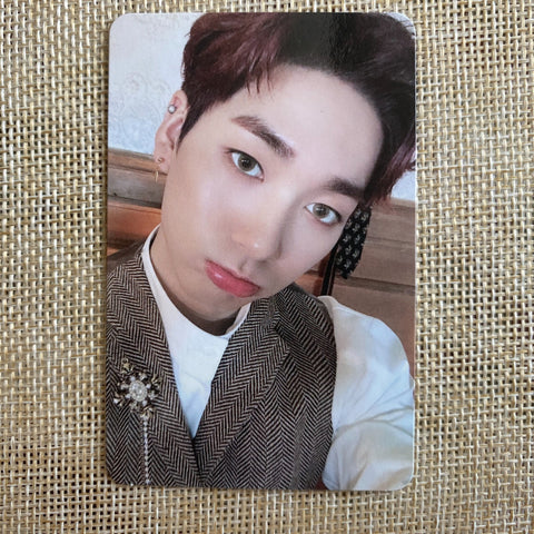 NU'EST ARON #5 [ Happily Ever After ] Official Photocard / New, Rare / Gift