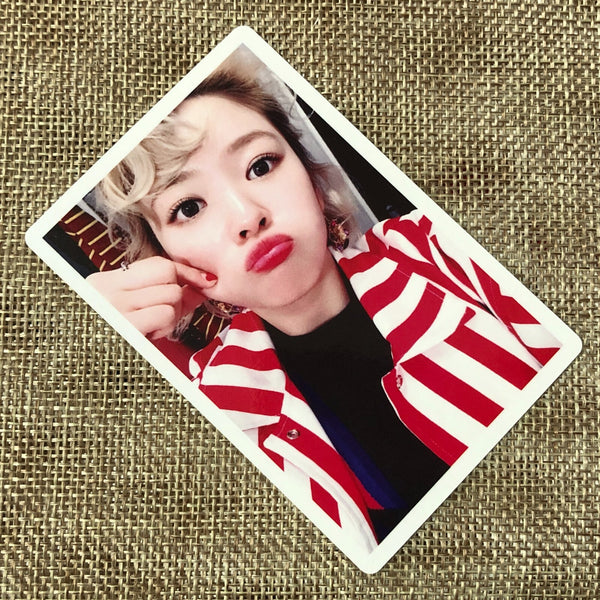 TWICE JEONGYEON [ Signal ] Official Pre-Order Photocard, 4th Album / New / Gift