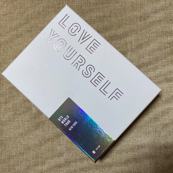 BTS [Love Yourself NEW YORK] Official Blu-Ray / Photobook + 2 Disc, No PC / Gift