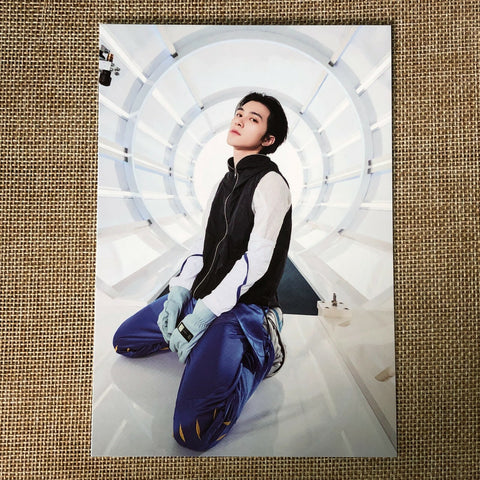 NCT 127 HENDERY [ UNIVERSE ] Official Postcard, 3rd Album / New / Gift