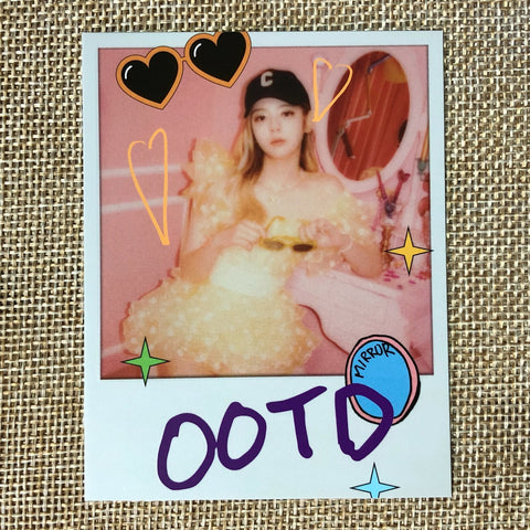ITZY LIA #2 [CRAZY IN LOVE] Official Polaroid Photocard, 1st Album / New / Gift