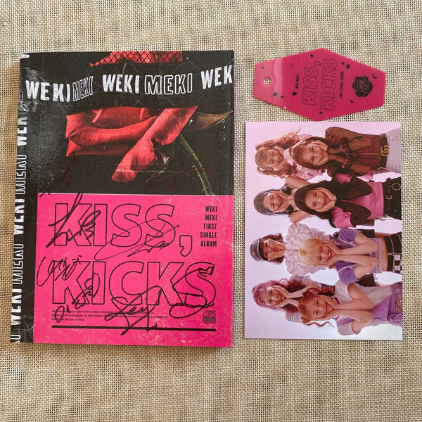 WEKI MEKI HAND SIGNED #2 [KISS, KICKS] Promo 1st Single Album Autographed / Gift