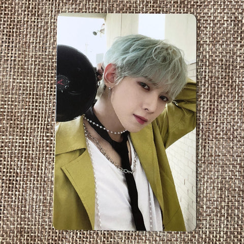 ATEEZ YEOSANG [THE WORLD EP.1 : MOVEMENT] Official Photocard, Diary Ver / Gift