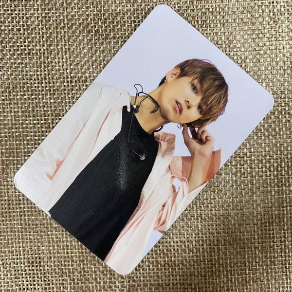 BTS JUNGKOOK [2017 The Wings Tour in Seoul DVD Live] Official Photocard / Gift