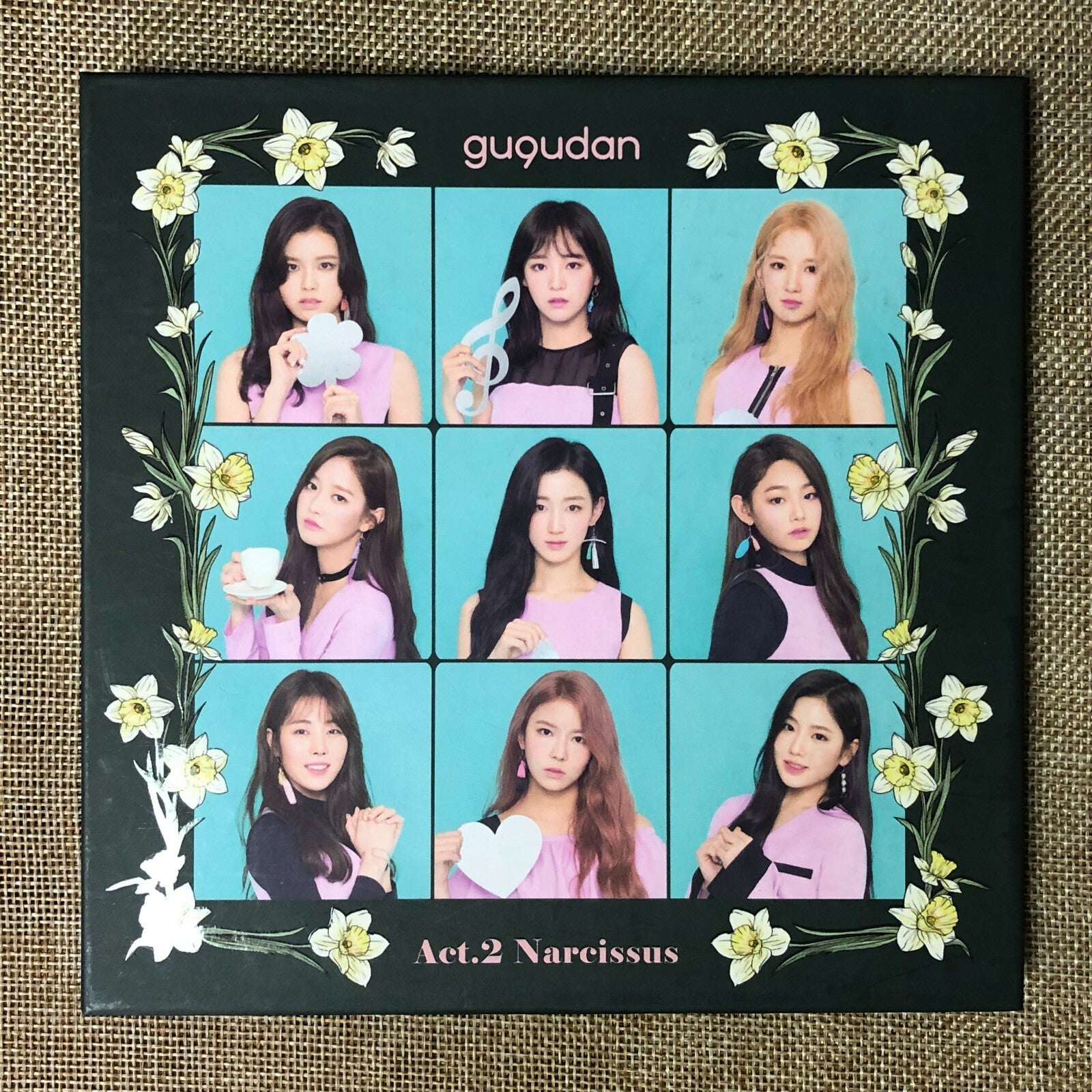 GUGUDAN [ Act.2 Narcissus ] 2nd Mini Album / CD + Photobook, NO PC / New