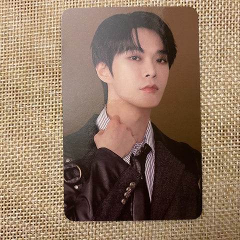 NCT 127 DOYOUNG [2023 Season's Greetings] Official Trading Photocard / Gift