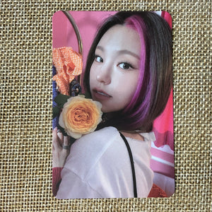 ITZY YEJI #4 [ CRAZY IN LOVE ] Official Photocard, 1st Album / New / Gift